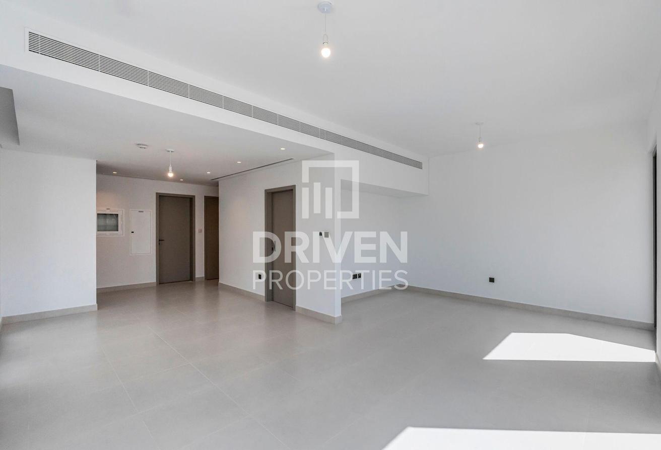Modern Villa | Direct Access to Pool and Gym photo 2