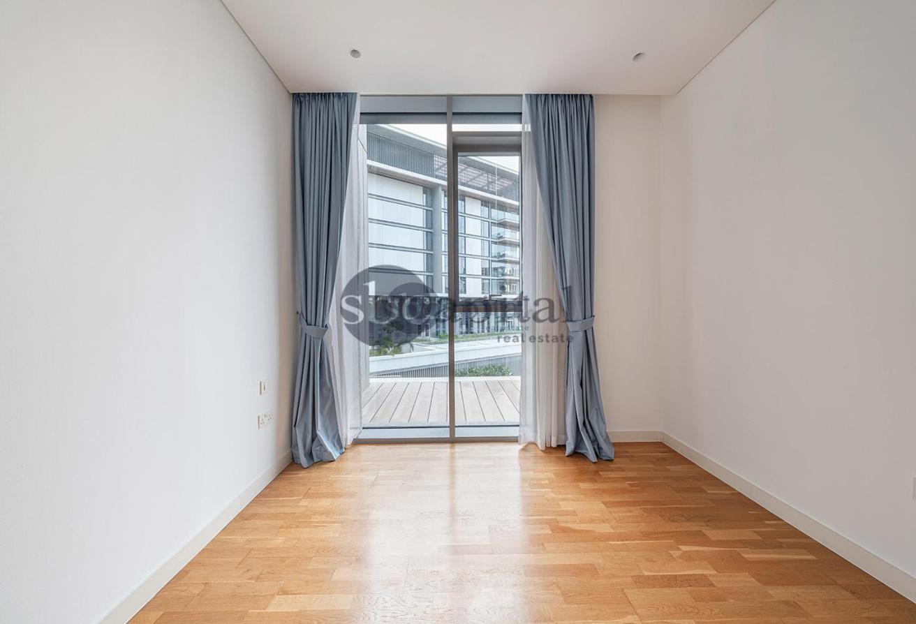 Available Now | Unfurnished | Great Condition photo 10