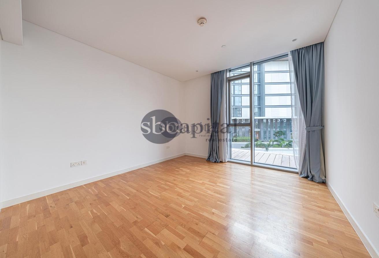 Available Now | Unfurnished | Great Condition photo 9