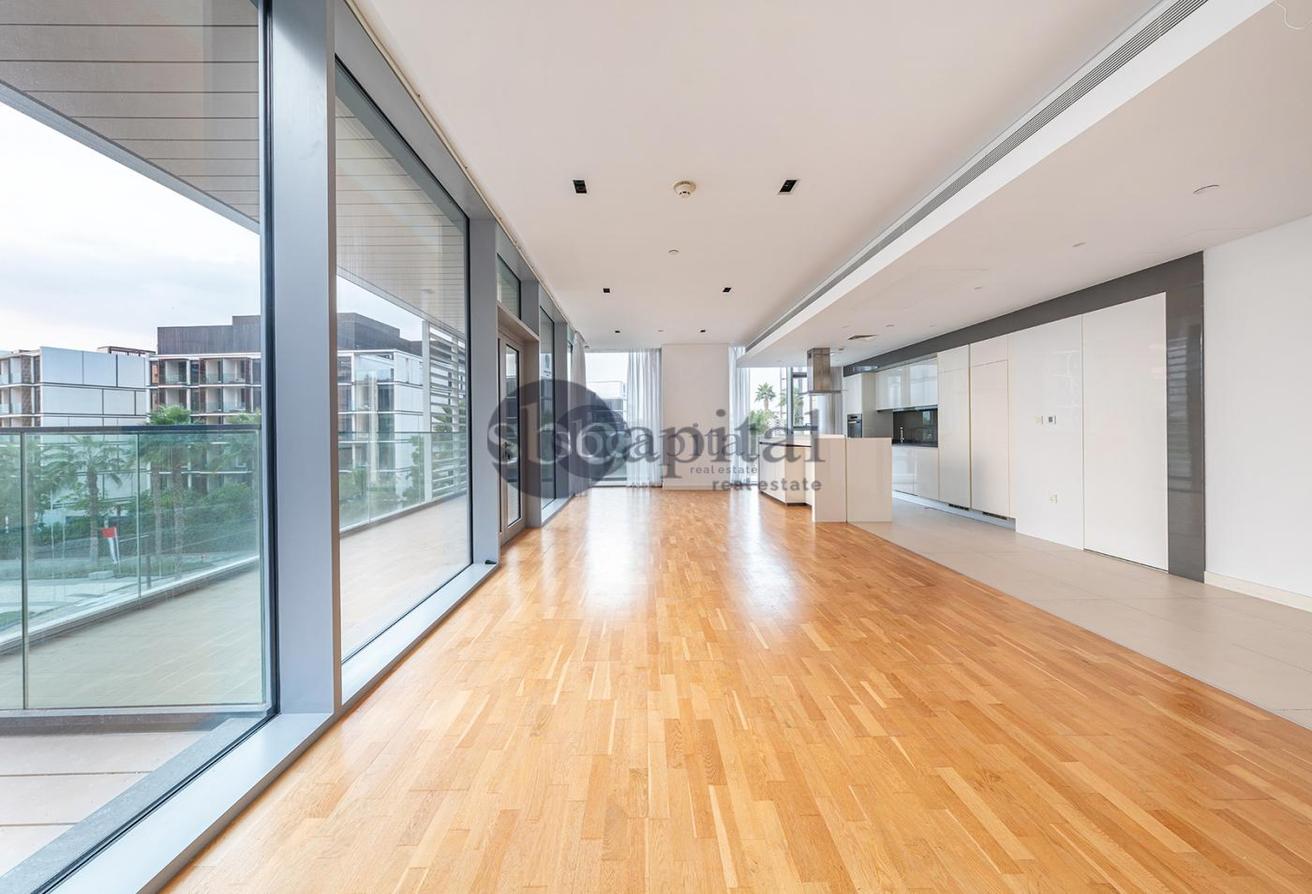 Available Now | Unfurnished | Great Condition photo 14