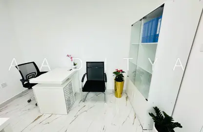 مكتب - غرفة نوم - 1 حمام للايجار في فاطمه محمد احمد بن سليمان - الرفاعة - بر دبي - دبي