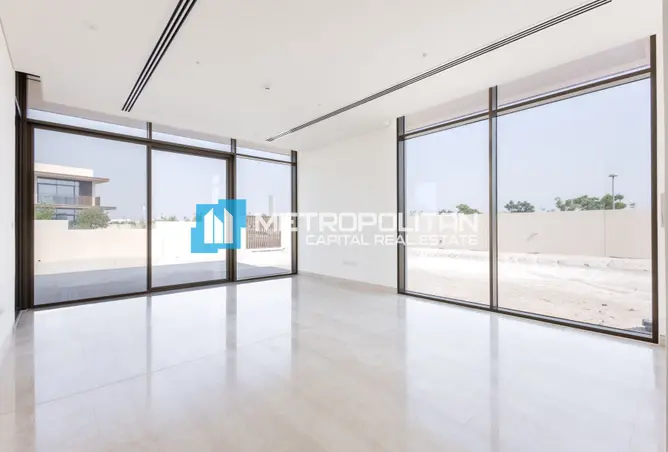 155058107 - Property Image 2