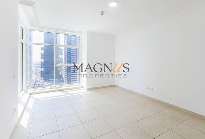 98276812 - Property Image 3