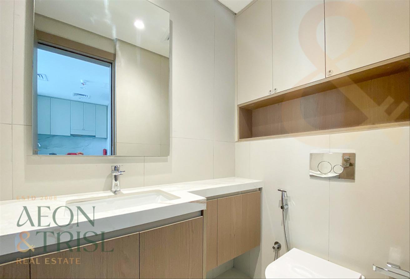 Spacious & Bright | 2 Bedroom + Maids | Furjan photo 6