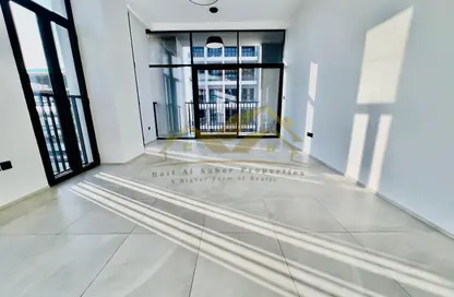 Apartment - 2 Bedrooms - 3 Bathrooms for rent in Jumeirah Garden City - Al Satwa - Dubai