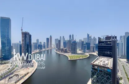 شقة - غرفة نوم - 2 حمامات للايجار في بريفه باي داماك (بي) - داماك مايسون برايف - الخليج التجاري - دبي