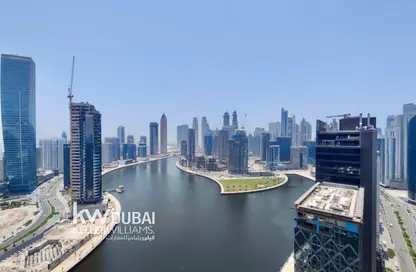 Apartment - 1 Bedroom - 2 Bathrooms for rent in Damac Maison Prive B - Damac Maison Prive - Business Bay - Dubai