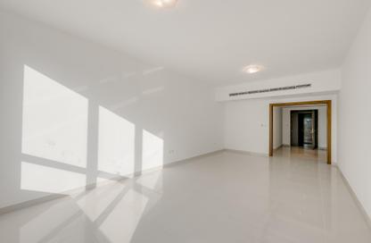 Apartment - 2 Bedrooms - 2 Bathrooms for rent in Coral Tower - Business Bay - Dubai