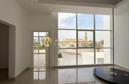 Villa - 5 Bedrooms - 6 Bathrooms for rent in Al Barsha South 2 - Al Barsha South - Al Barsha - Dubai