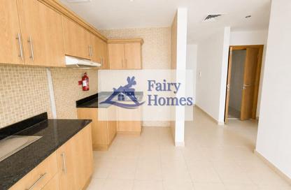Apartment - 1 - 1 for rent in Mayfair Tower - Business Bay - Dubai