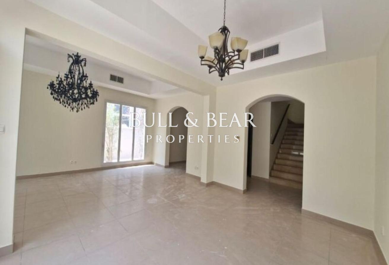 Modern Style | 5Br | Gated Community | Near Park photo 7