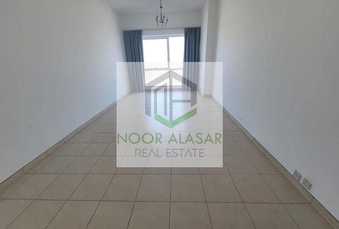 67450043 - Property Image 2