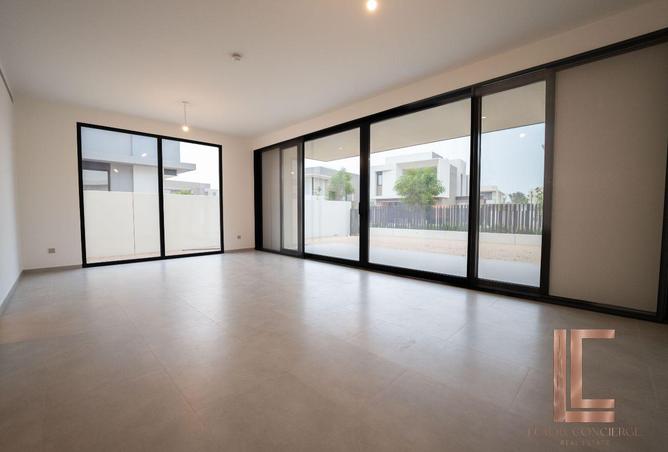 5-bed villa in Jebel Ali Village Villas — photo 3