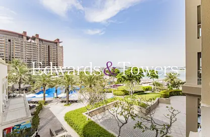 Apartment - 1 Bedroom - 2 Bathrooms for rent in Al Msalli - Shoreline Apartments - Palm Jumeirah - Dubai