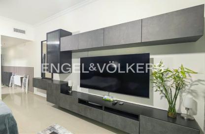 Apartment - Studio - 1 for rent in Lake City Tower - JLT Cluster D - Jumeirah Lake Towers - Dubai