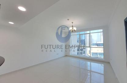Apartment - 1 Bedroom - 2 Bathrooms for rent in Majestic Tower - Al Abraj street - Business Bay - Dubai