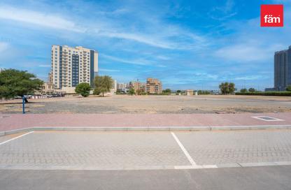 Land - Studio for sale in Queue Point - Liwan - Dubai