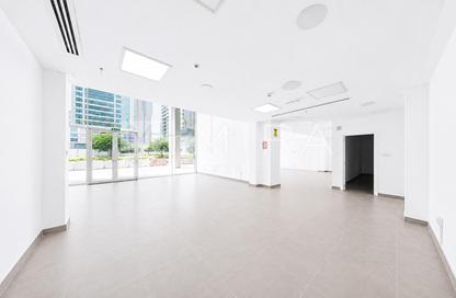 Shop - Studio - 2 Bathrooms for rent in Capital Golden Tower - Business Bay - Dubai