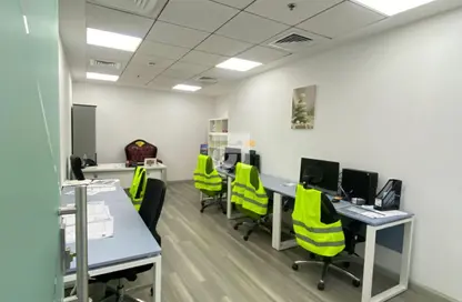 Office Space - 1 Bedroom for rent in Latifa Tower - Sheikh Zayed Road - Dubai