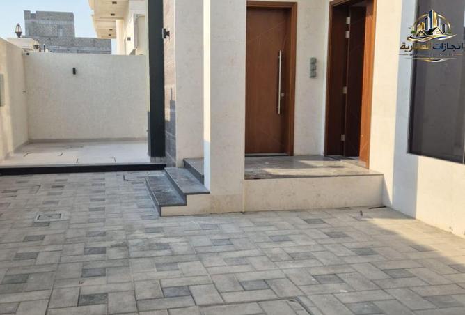 136997830 - Property Image 3