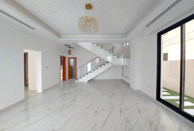 165561690 - Property Image 2