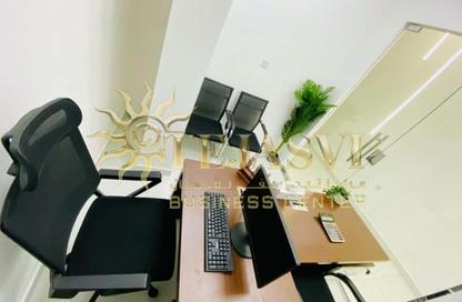 Office Space - Studio - 1 Bathroom for rent in Red Avenue - Al Garhoud - Dubai