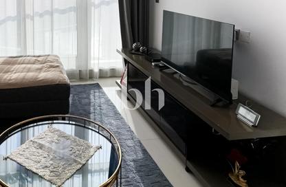 Apartment - 1 Bedroom - 2 Bathrooms for rent in Damac Maison Prive A - Damac Maison Prive - Business Bay - Dubai