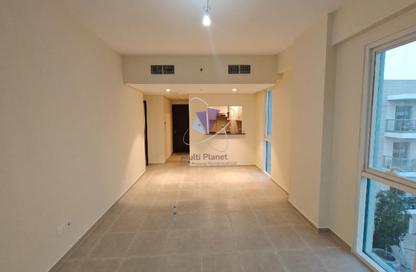 Apartment - 2 - 2 for rent in Al Raha Beach - Abu Dhabi