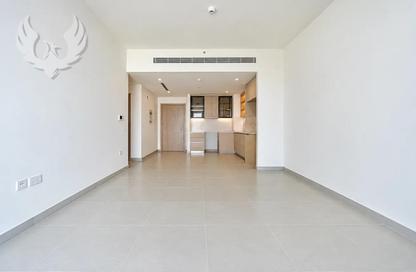 Apartment - 2 - 2 for sale in Golf Heights - The Views - Dubai