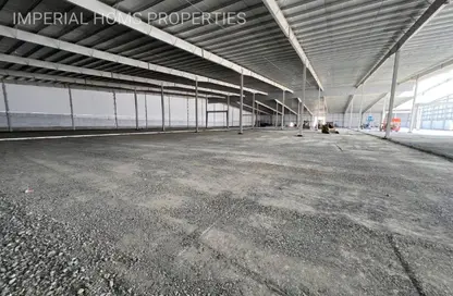 مستودع - استوديو - 4 حمامات للايجار في أم الثعوب - أم القيوين