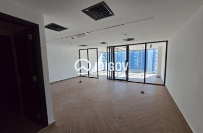 Office Space - Studio - 1 Bathroom for rent in The Binary Tower - Business Bay - Dubai