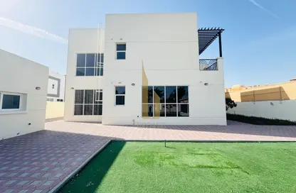 Villa - 5 Bedrooms - 5 Bathrooms for rent in Umm Suqeim 1 Villas - Umm Suqeim 1 - Umm Suqeim - Dubai