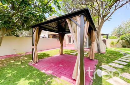 Villa - 2 Bedrooms - 3 Bathrooms for rent in Springs 11 - The Springs - Dubai