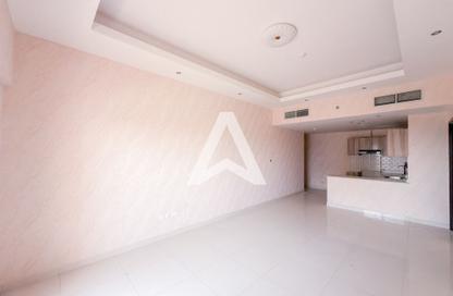 Apartment - 2 - 3 for rent in Hera Tower - Dubai Sports City - Dubai