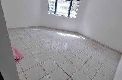 Apartment - 3 Bedrooms - 3 Bathrooms for rent in Al Taawun - Sharjah