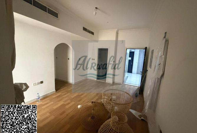 2OlbiD4it5k - الصورة الرئيسية للعقار