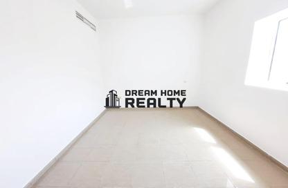 Apartment - 1 - 1 for rent in Suroor Towers - Al Khan - Sharjah Apartment - 1 - 1 for rent in Suroor Towers - Al Khan - Sharjah