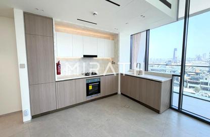 Apartment - 1 - 1 for sale in Binghatti Pinnacle - Dubai Healthcare City 2 - Al Jaddaf - Dubai
