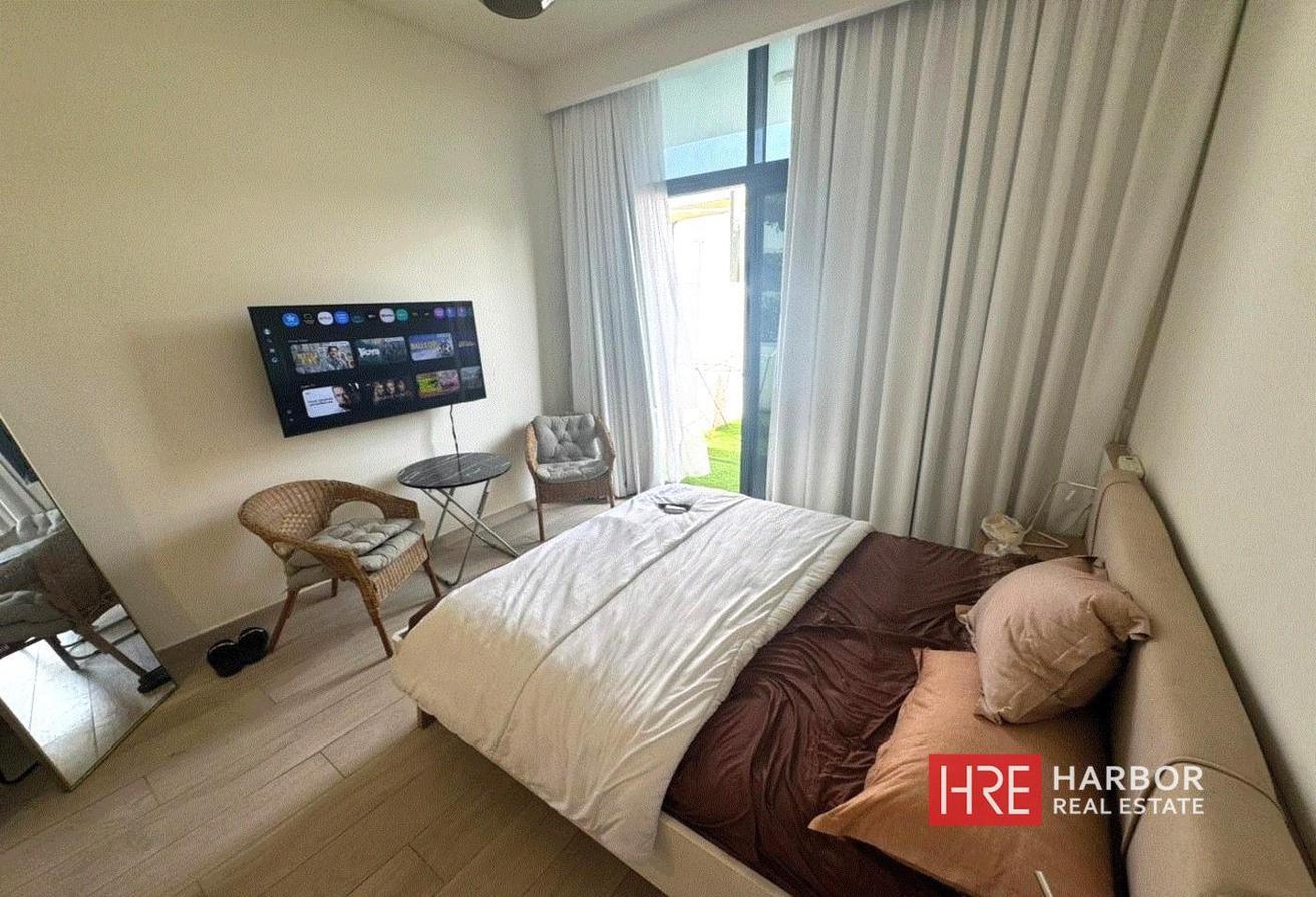 Luxury Studio | Spacious Balcony | Vacant photo 5