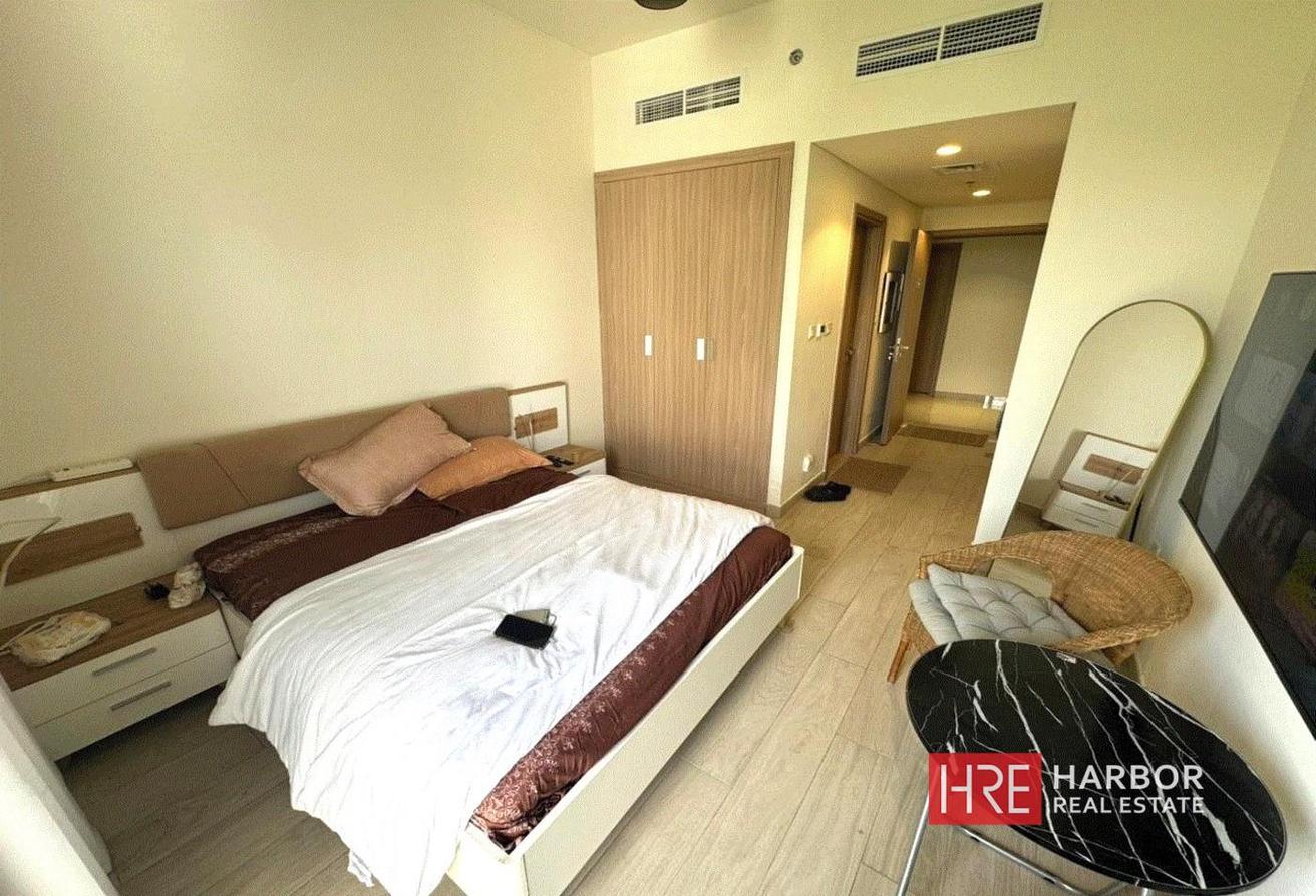 Luxury Studio | Spacious Balcony | Vacant photo 2