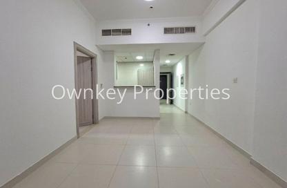 Apartment - 1 Bedroom - 2 Bathrooms for rent in Muna Karama Building - Al Karama - Dubai