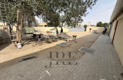 سكن عمال - استوديو - 6 حمامات للايجار في الصجعة الصناعية - الصجعة - الشارقة