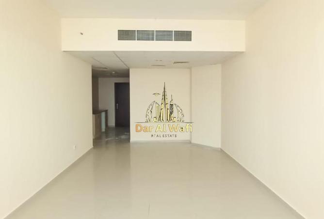 70693002 - Property Image 2