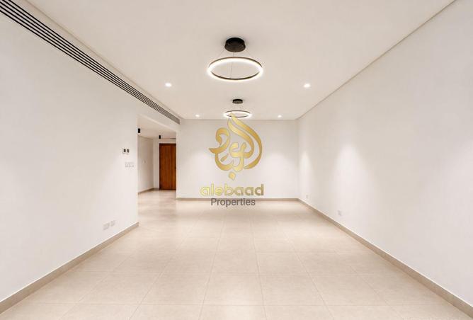 122440940 - Property Image 3