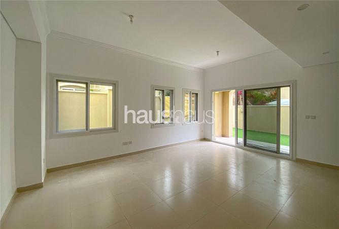 70670076 - Property Image 2