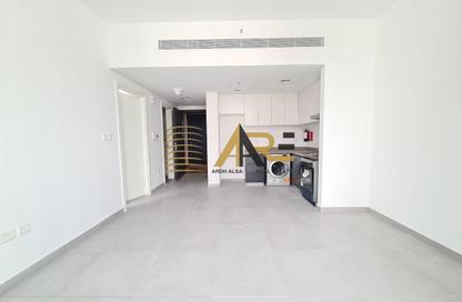 Apartment - 1 Bedroom - 2 Bathrooms for rent in East Village - Aljada - Sharjah