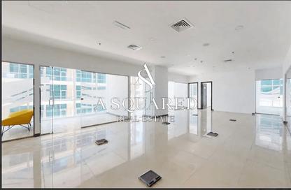 Office Space - Studio - 4 Bathrooms for rent in Bay Square Building 7 - Bay Square - Business Bay - Dubai