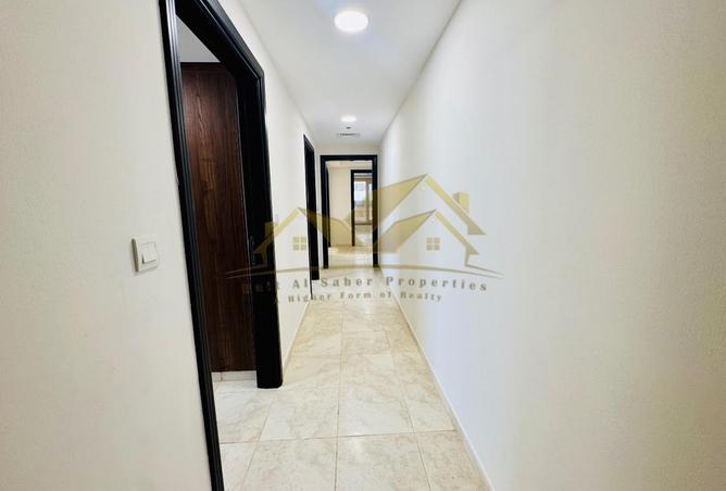 121993279 - Property Image 3