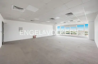 Office Space - Studio - 1 Bathroom for rent in Churchill Executive Tower - Churchill Towers - Business Bay - Dubai