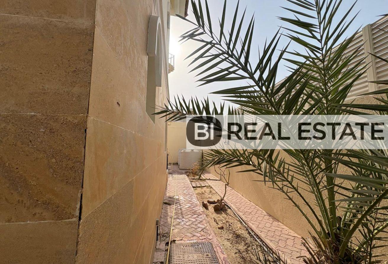 5 BR Villa in Al Barsha with Private Garden photo 20